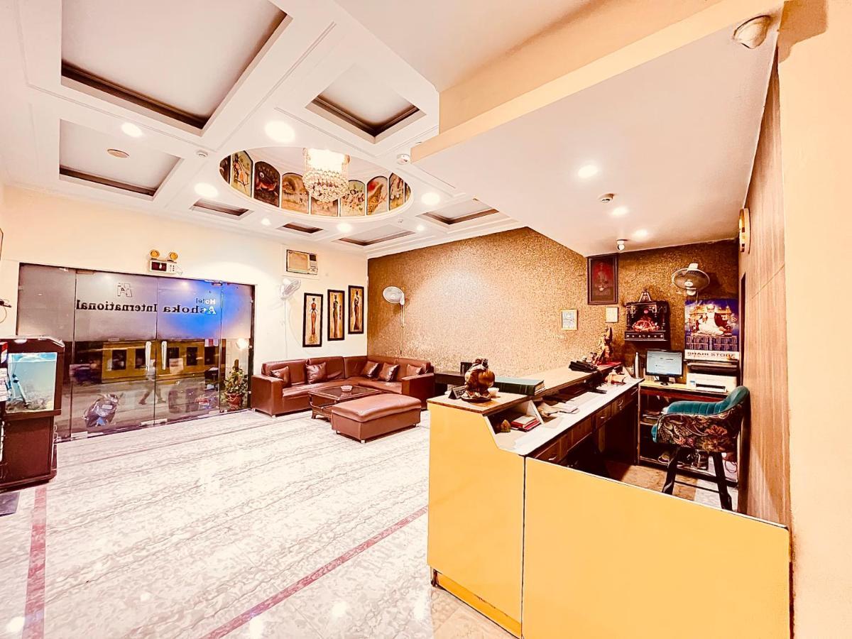 Ashoka Hotel Karol Bagh Delhi Új-Delhi Kültér fotó