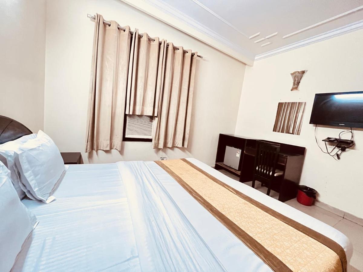 Ashoka Hotel Karol Bagh Delhi Új-Delhi Kültér fotó