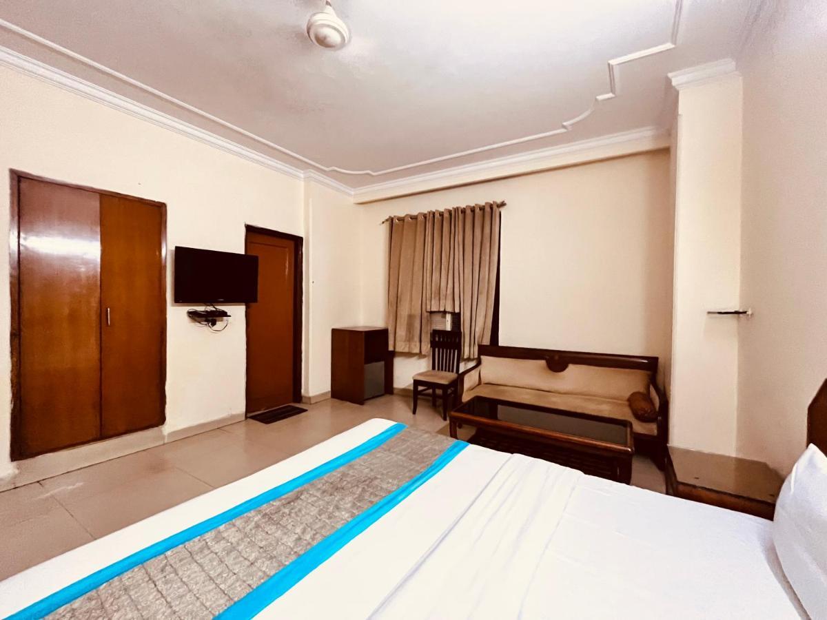 Ashoka Hotel Karol Bagh Delhi Új-Delhi Kültér fotó