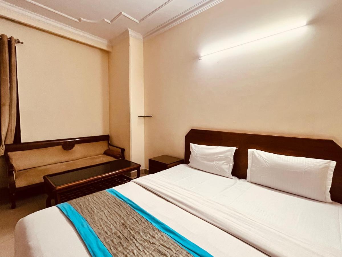 Ashoka Hotel Karol Bagh Delhi Új-Delhi Kültér fotó