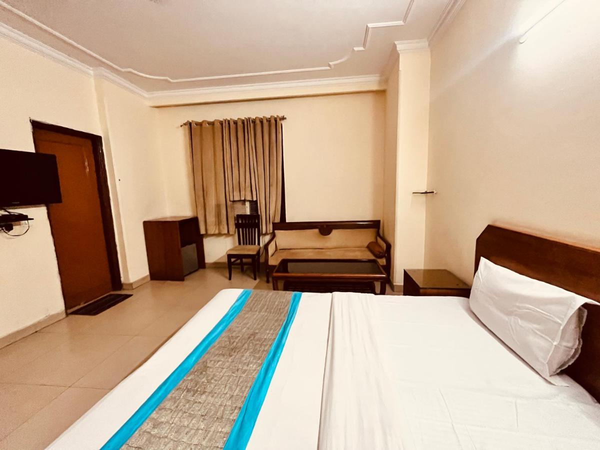 Ashoka Hotel Karol Bagh Delhi Új-Delhi Kültér fotó