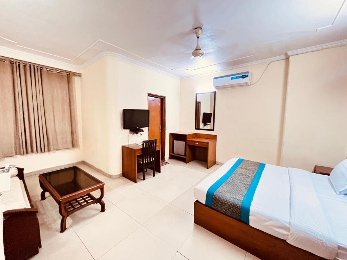 Ashoka Hotel Karol Bagh Delhi Új-Delhi Kültér fotó