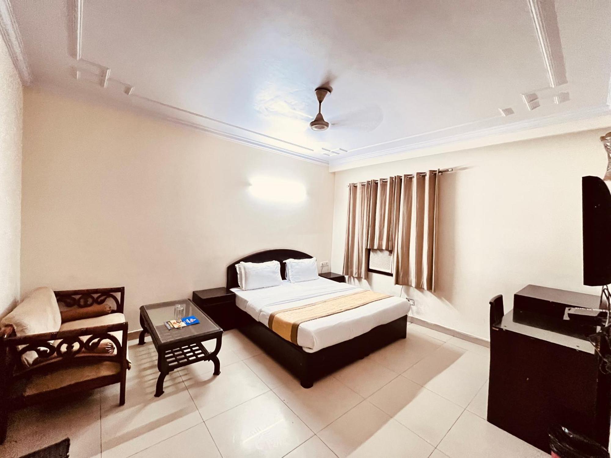 Ashoka Hotel Karol Bagh Delhi Új-Delhi Kültér fotó