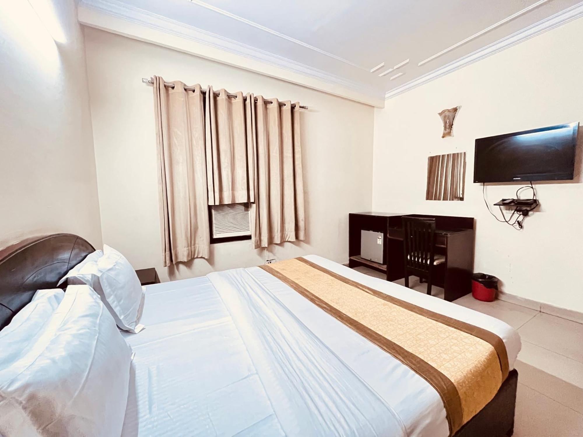 Ashoka Hotel Karol Bagh Delhi Új-Delhi Kültér fotó